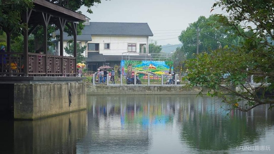 龍潭花踩節